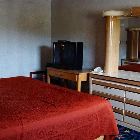Royale Inn Κάνσας Εξωτερικό φωτογραφία